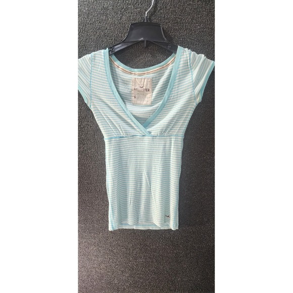 Hollister Tops - Vintage Y2KHollister Blue White Striped Ribbed V-Neck Short Sleeve Top Size M